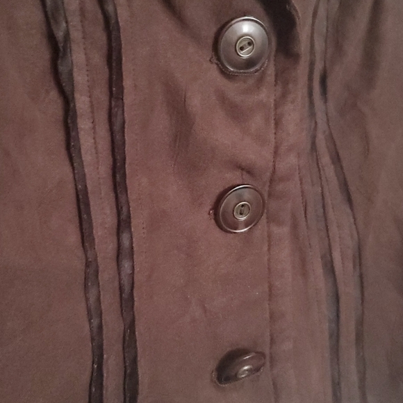 Brown button down jacket - Picture 3 of 7
